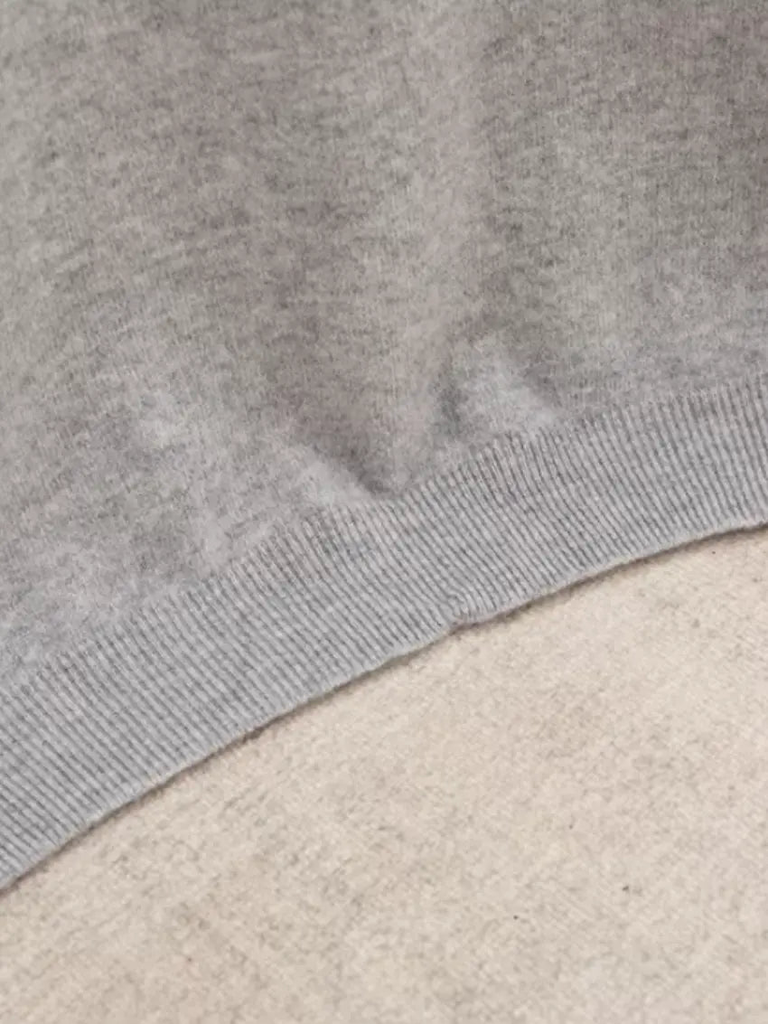 T-shirt Élégant en Laine Grise