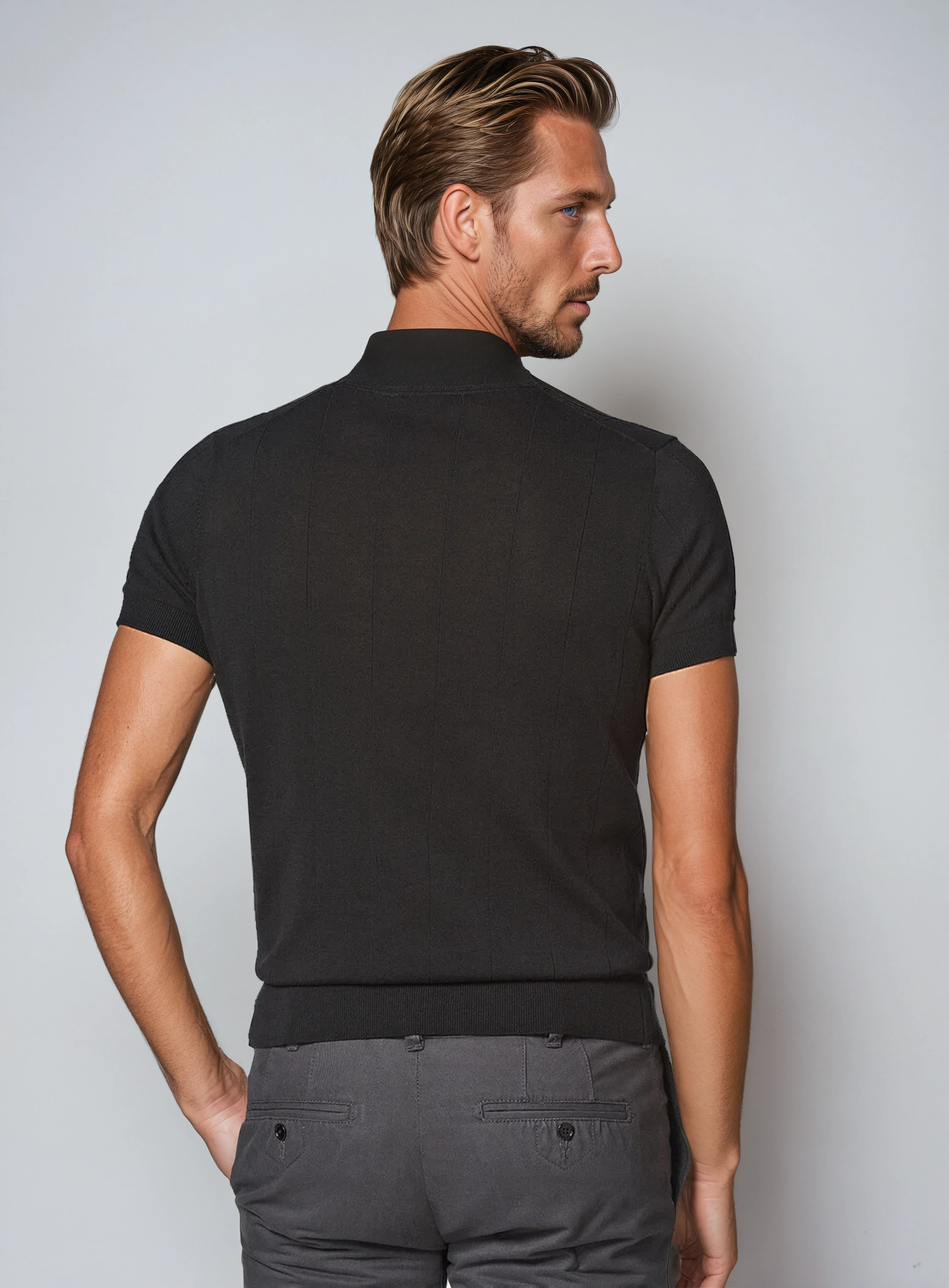 T-shirt Élégant Noir à Côtes