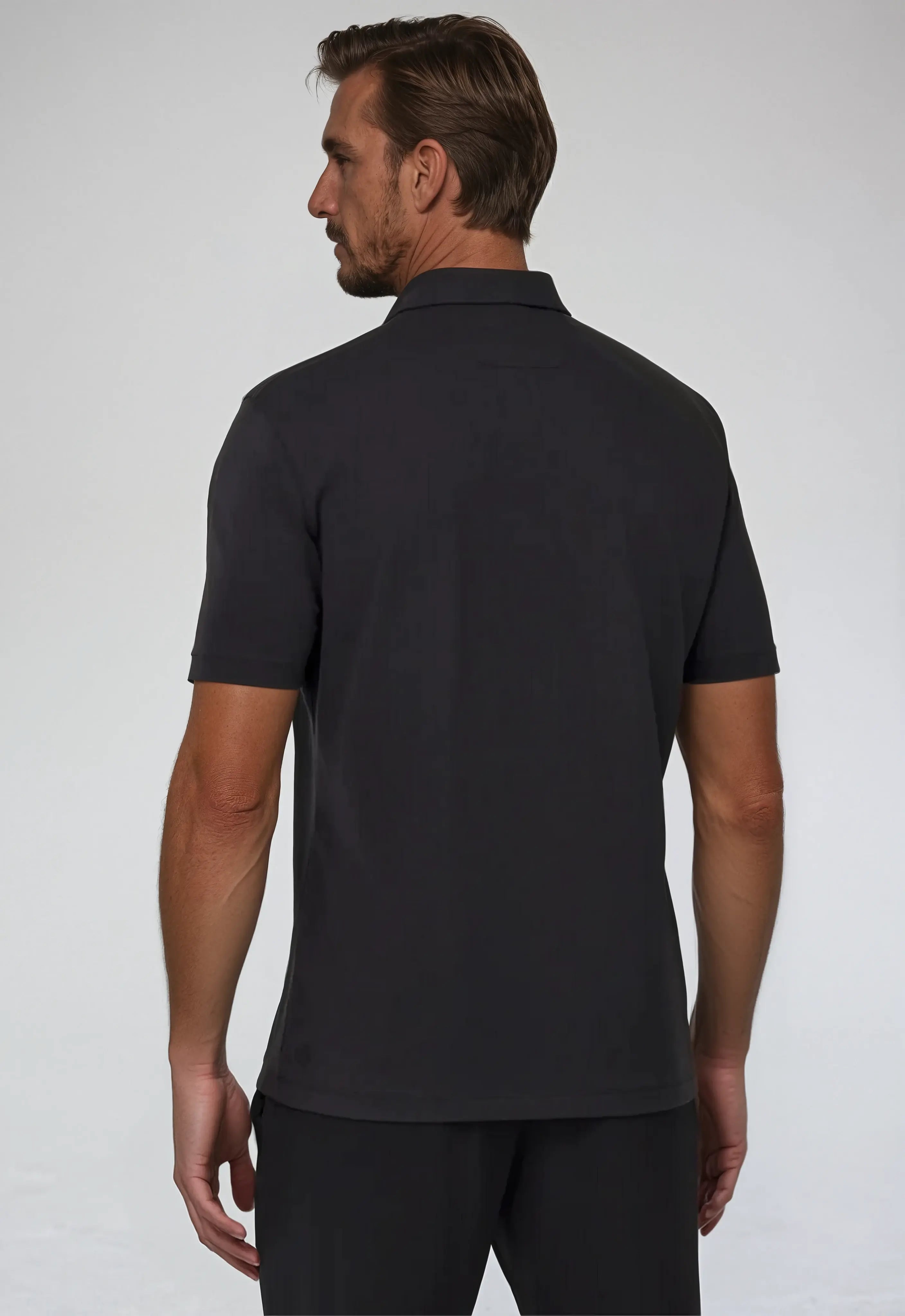 Polo Noir Urbain pour Homme Moderne
